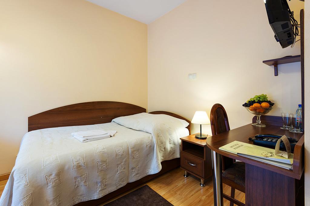 Hotel Victoria 올쿠시 외부 사진